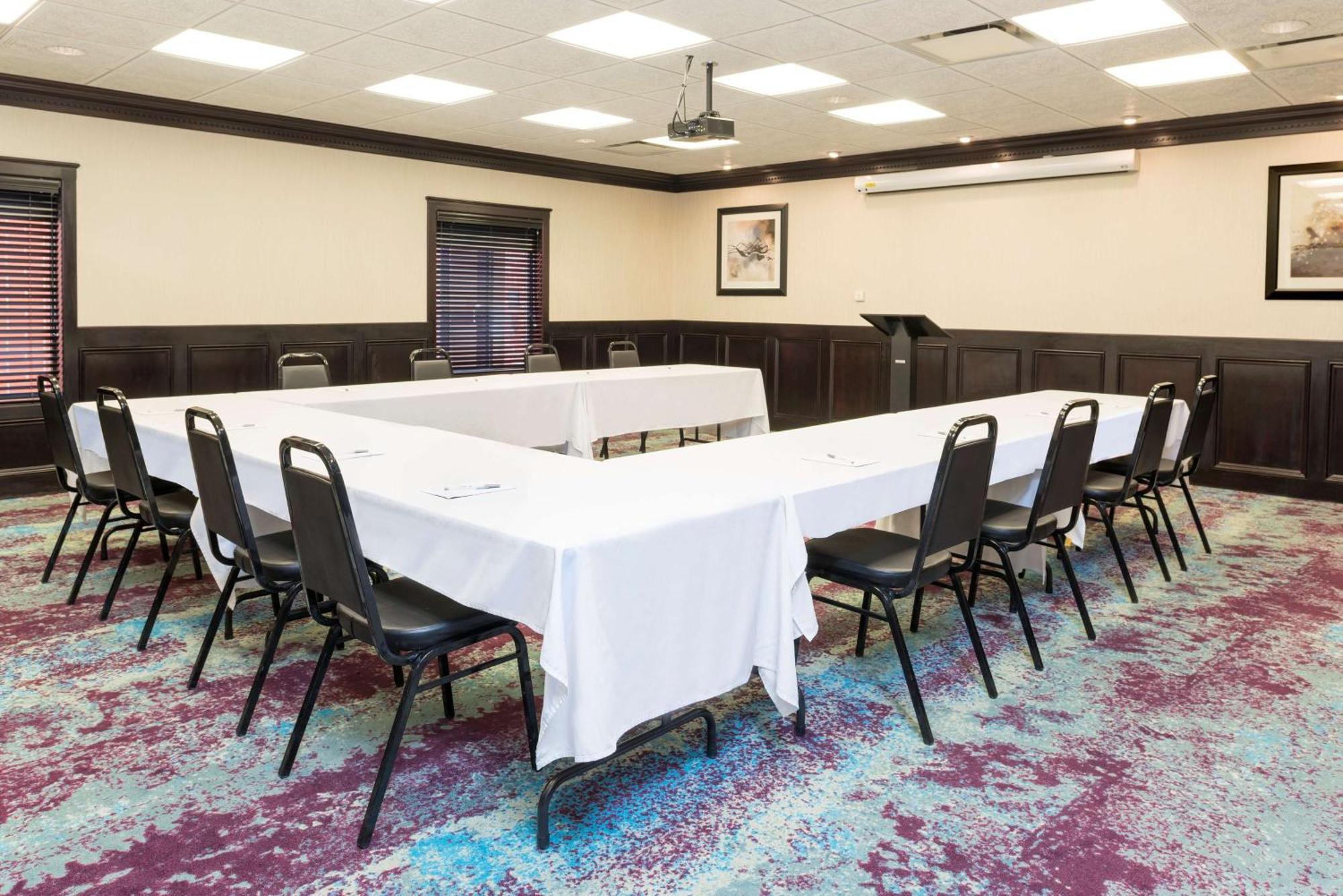 Hampton Inn Detroit Roseville Clinton Township Exterior foto