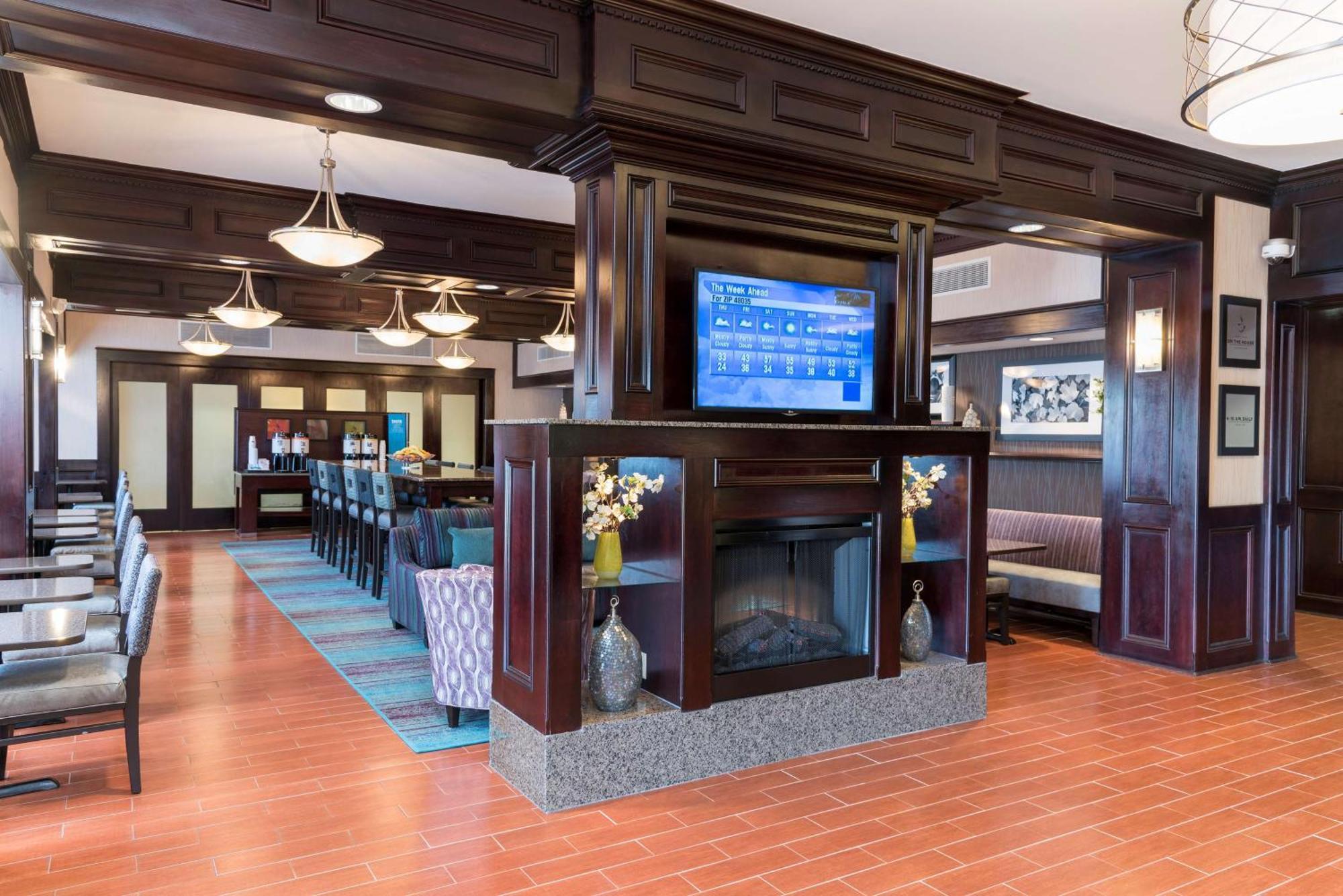 Hampton Inn Detroit Roseville Clinton Township Exterior foto